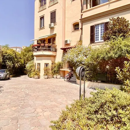 Charming Mini Near Vatican With Parking Rome